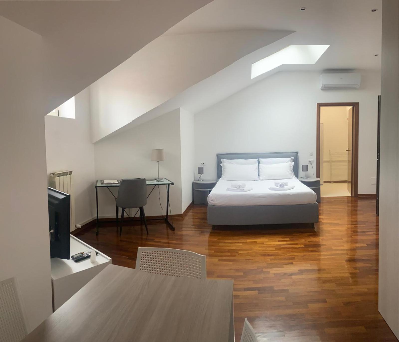 Palazzo Venezian 5 Apartamento Trieste Exterior foto